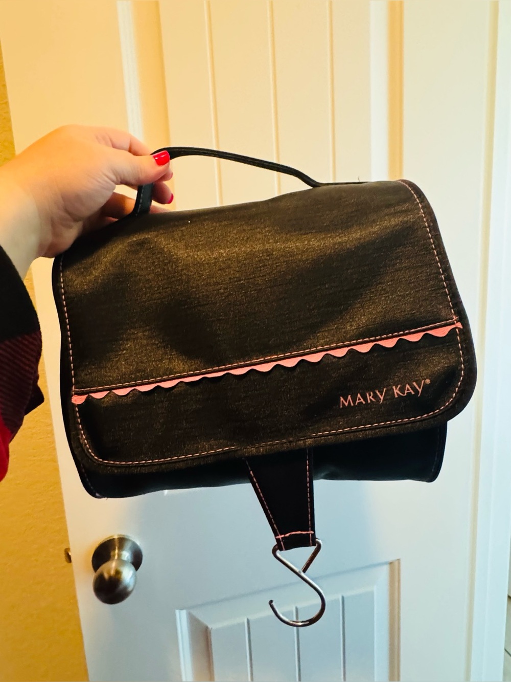 Mary Kay Pink Hanging Clear Cosmetic Organizer - Picture 2 of 6